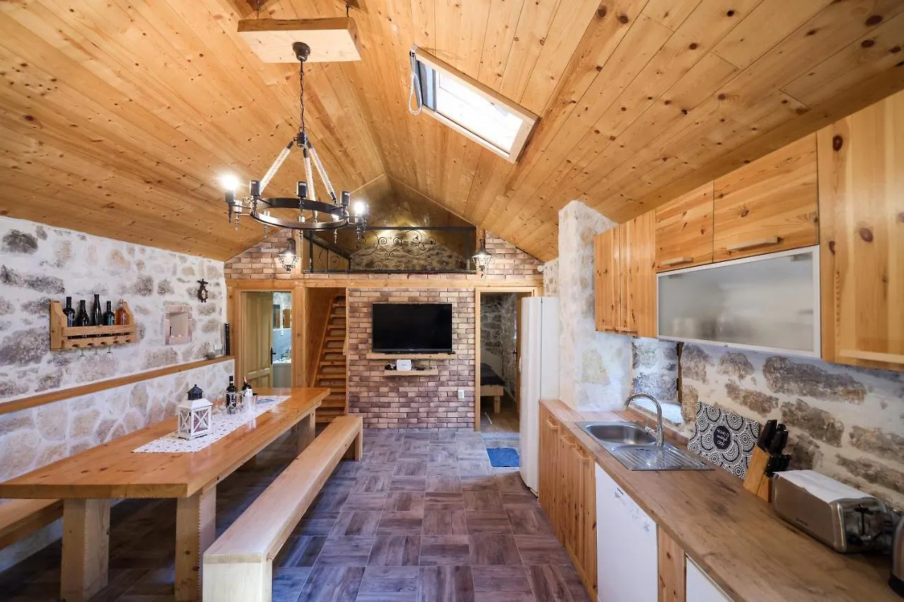 Holiday home Holiday House Manuela Krusevo