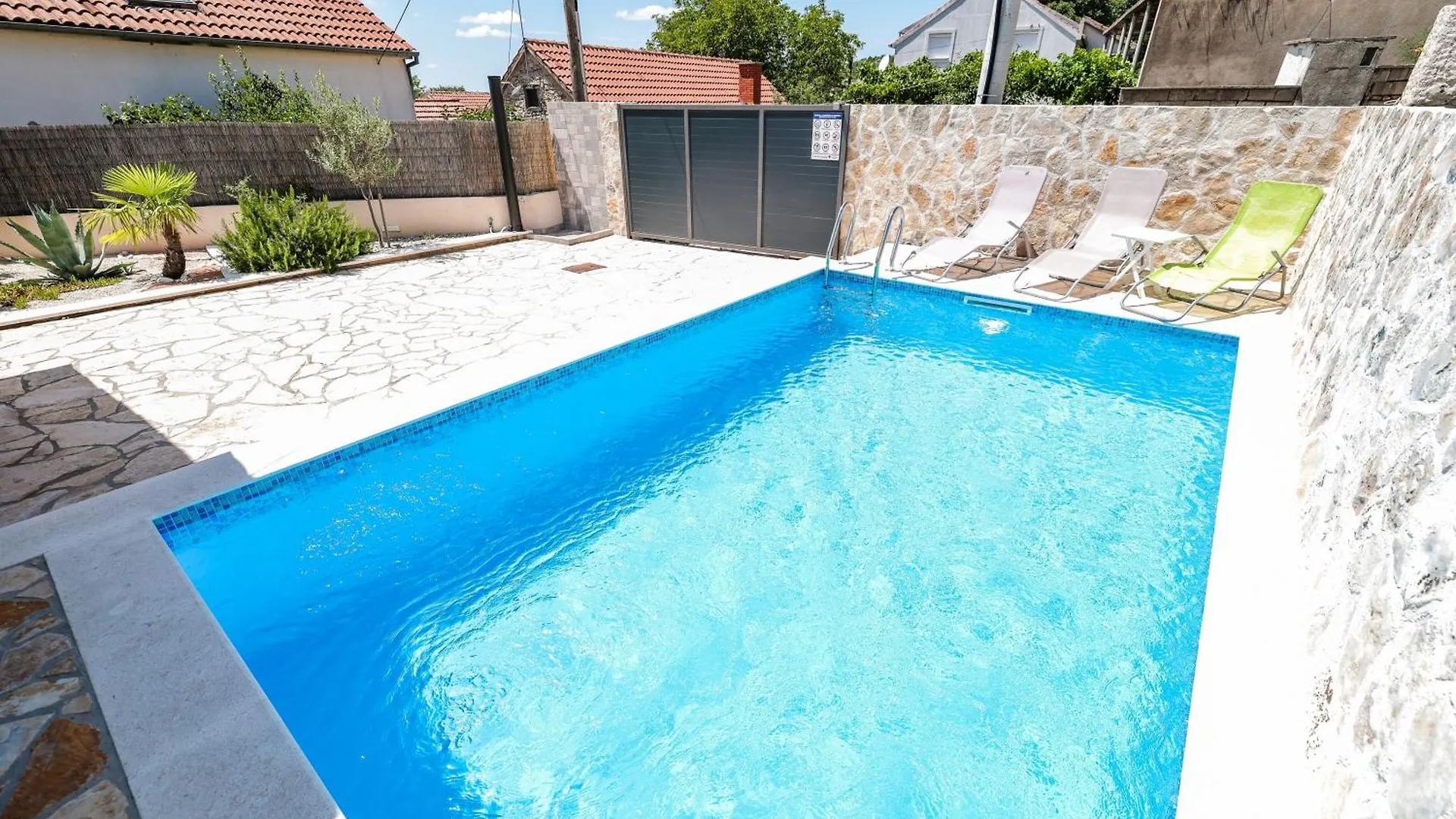 Holiday House Manuela Kruševo Croácia
